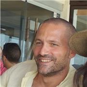 Soy Italiano nativo y puedo impartir clase para aprender el idioma, por trabajo, estudios o para onque necesitas!